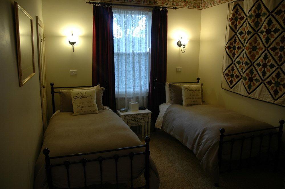 Bed and Breakfast Heytesbury House Cobden Экстерьер фото